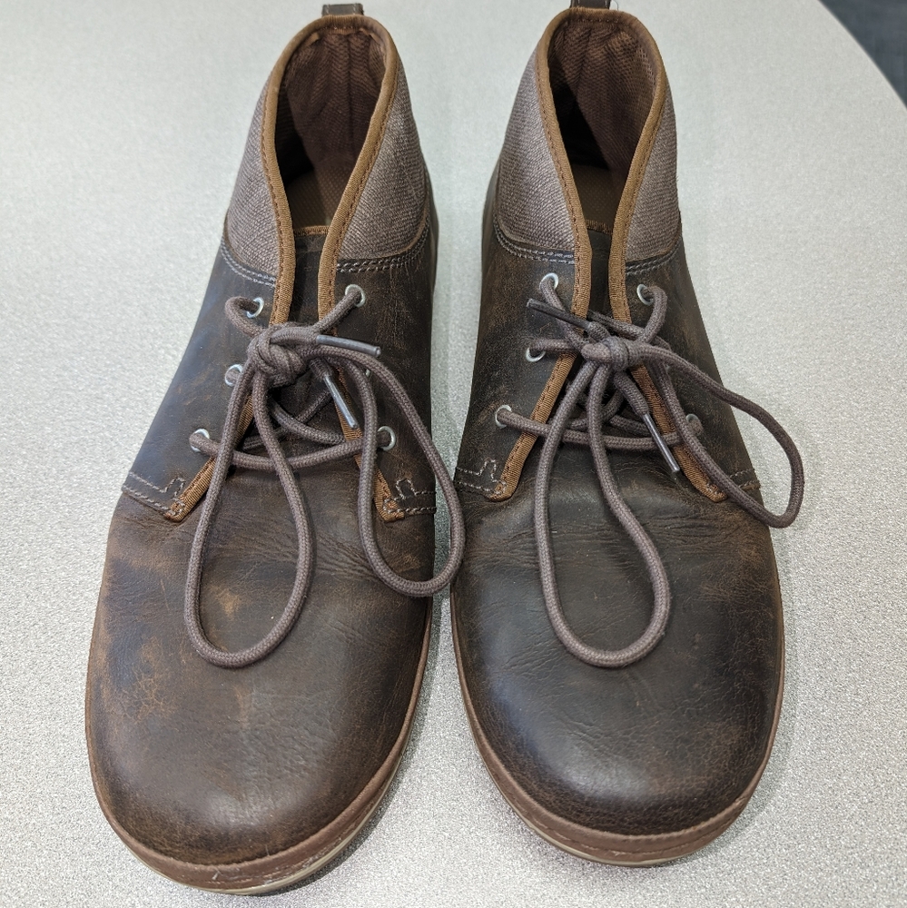 Men's Teva ankle boots, size 12